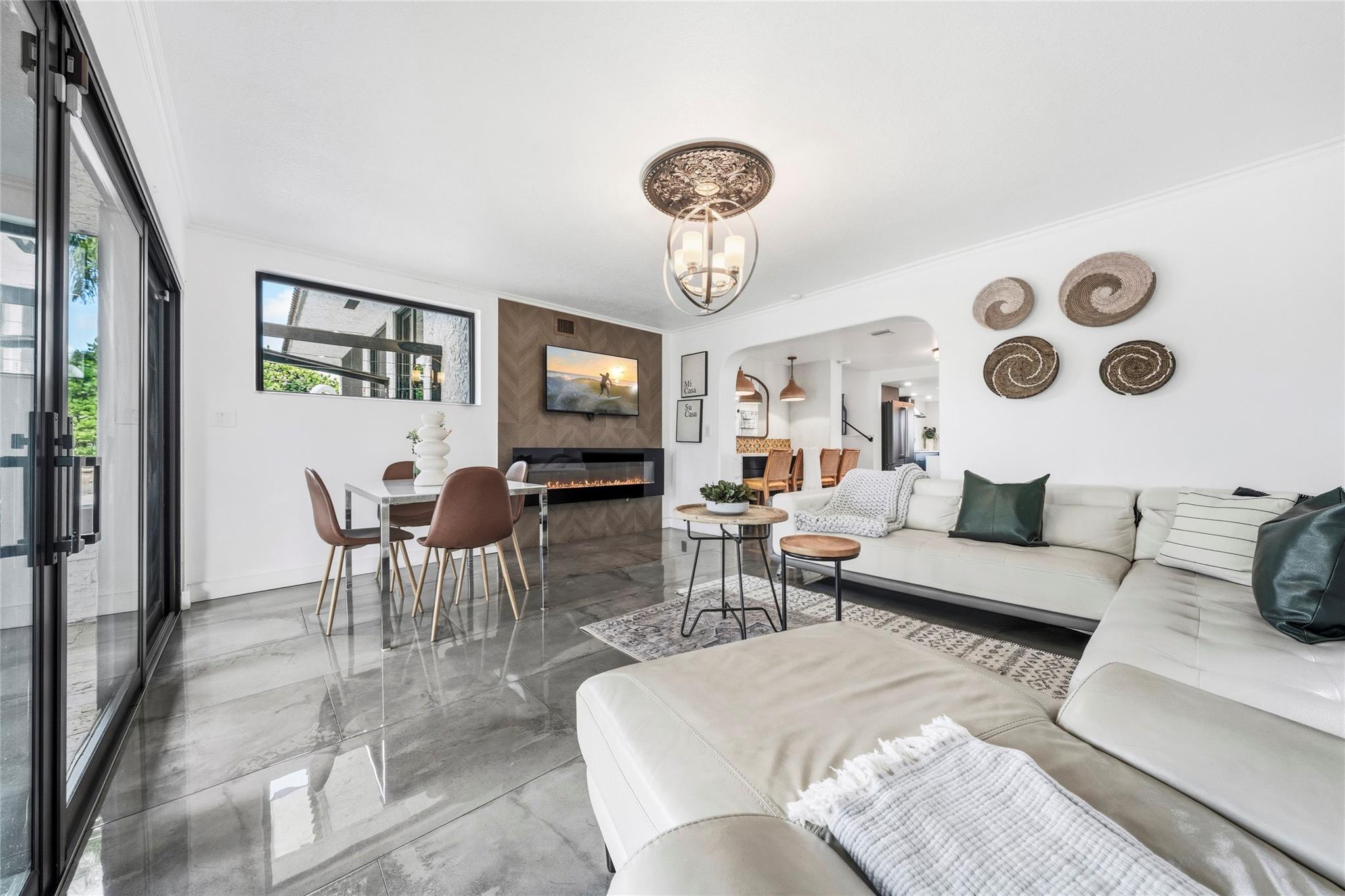 2625 Nassau Ln
