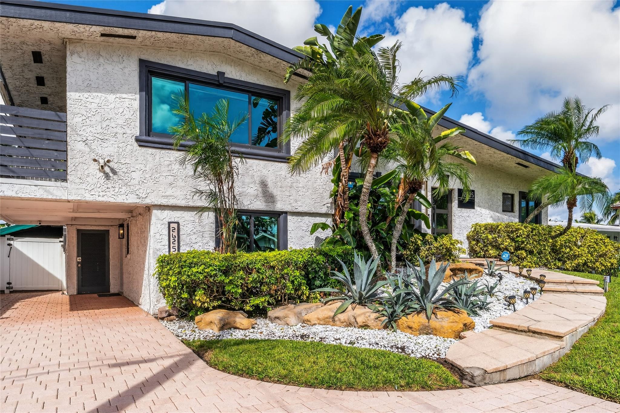 2625 Nassau Ln
