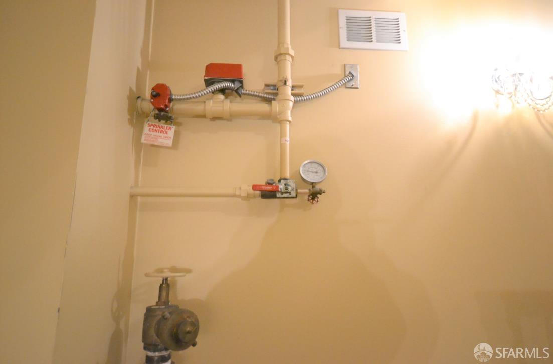 1921 N Jefferson Street # 204