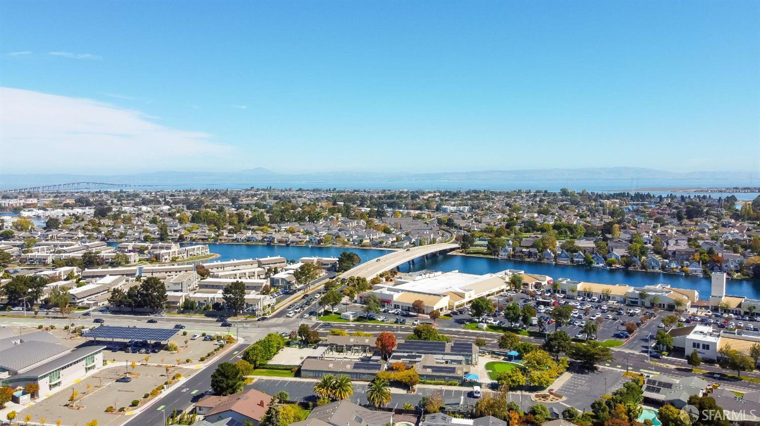 913 Laguna Circle