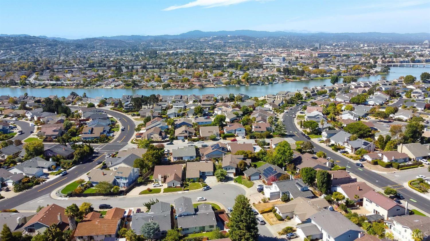 913 Laguna Circle