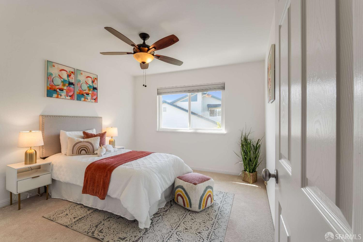 913 Laguna Circle