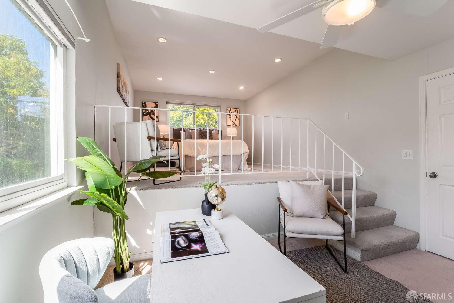 913 Laguna Circle