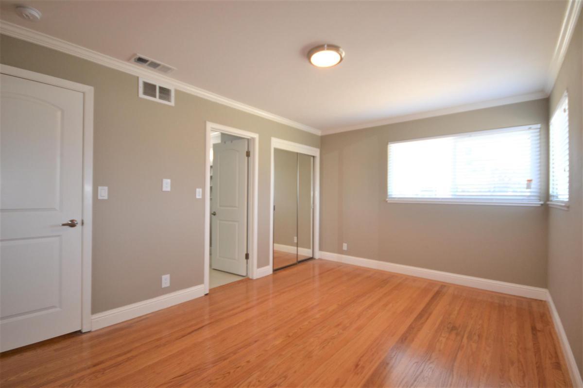 926 Bermuda DR