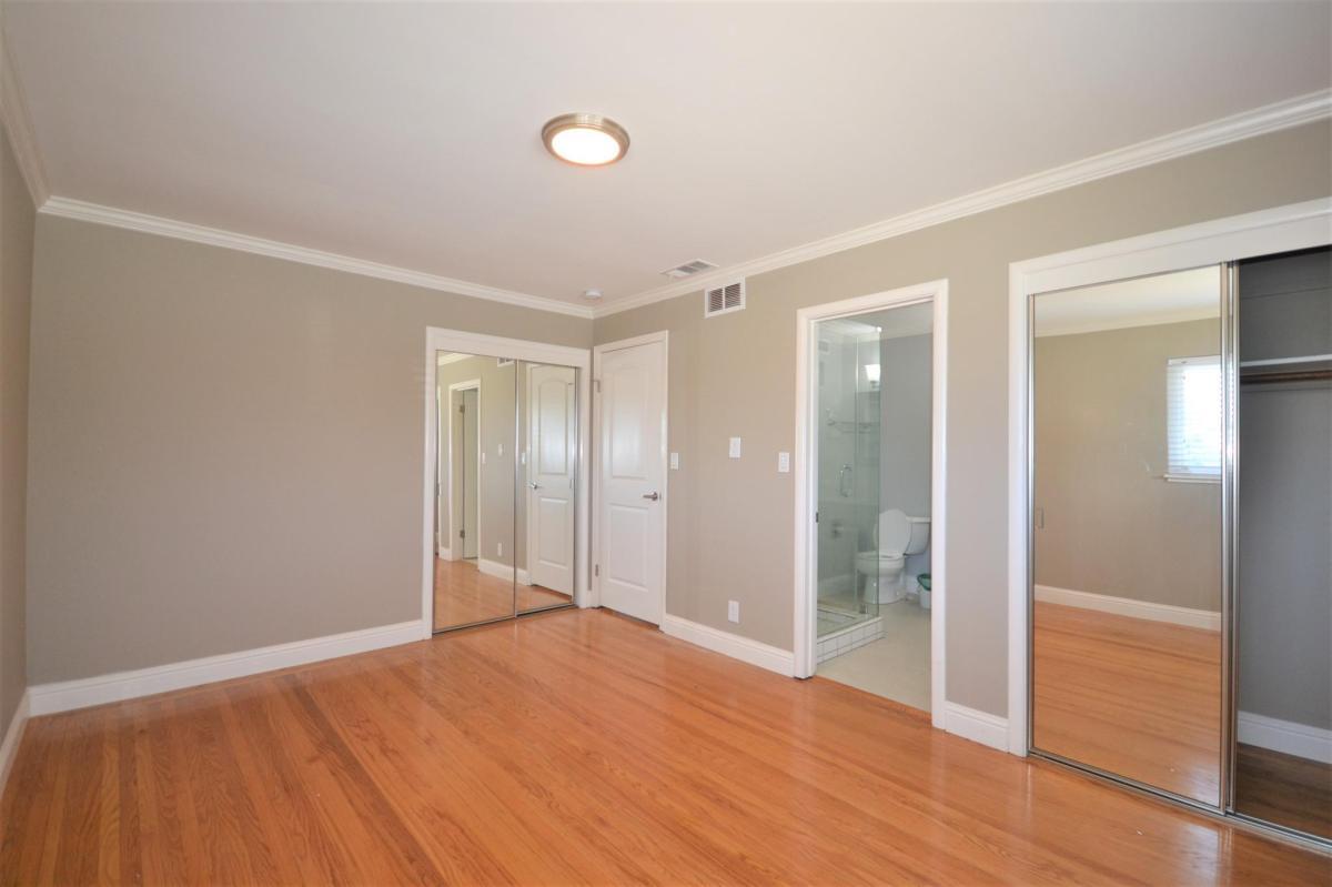 926 Bermuda DR