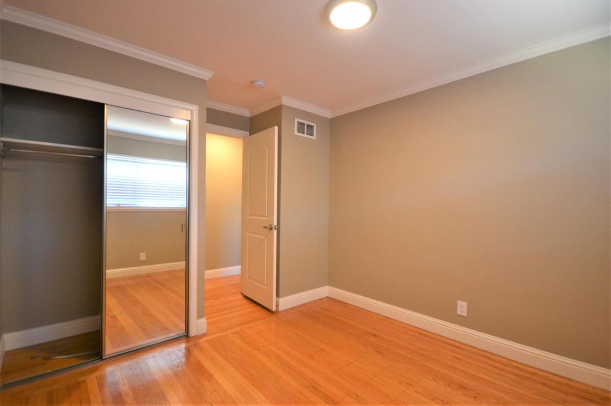 926 Bermuda DR