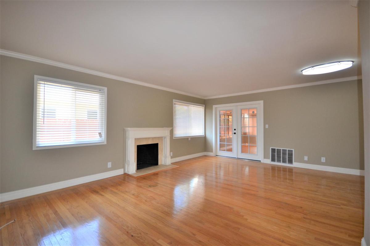 926 Bermuda DR