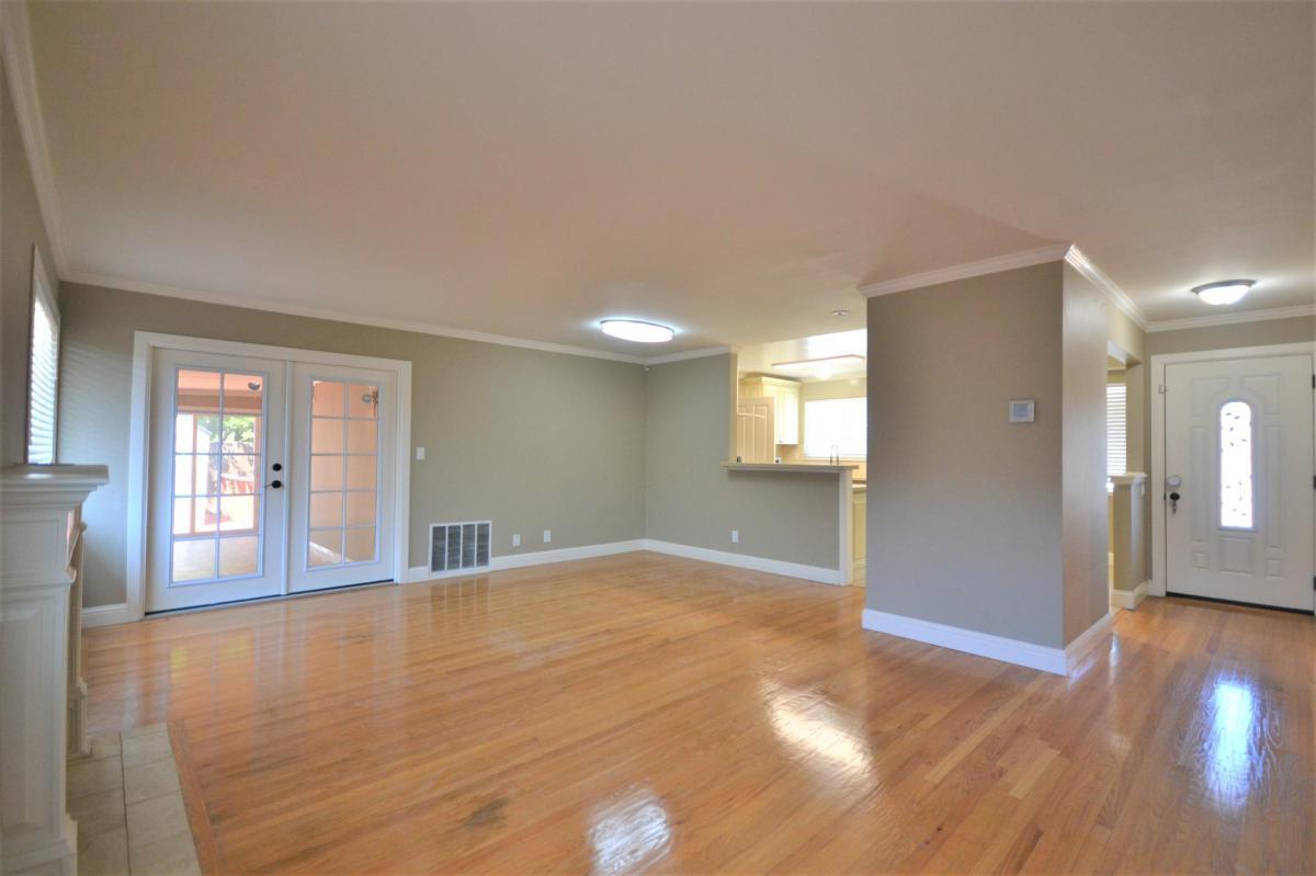 926 Bermuda DR