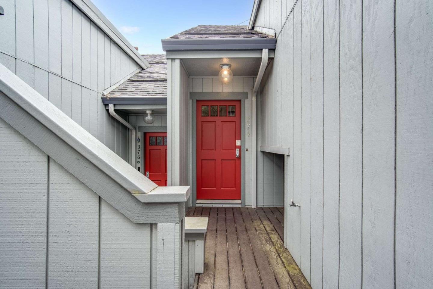 374 Innisfree DR