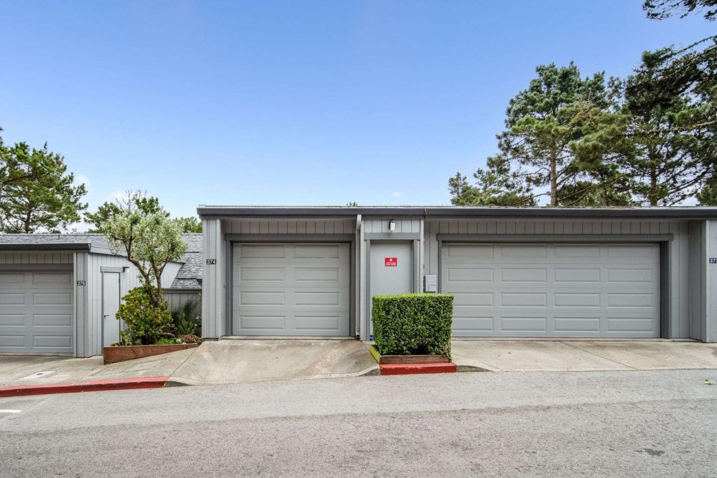 374 Innisfree DR