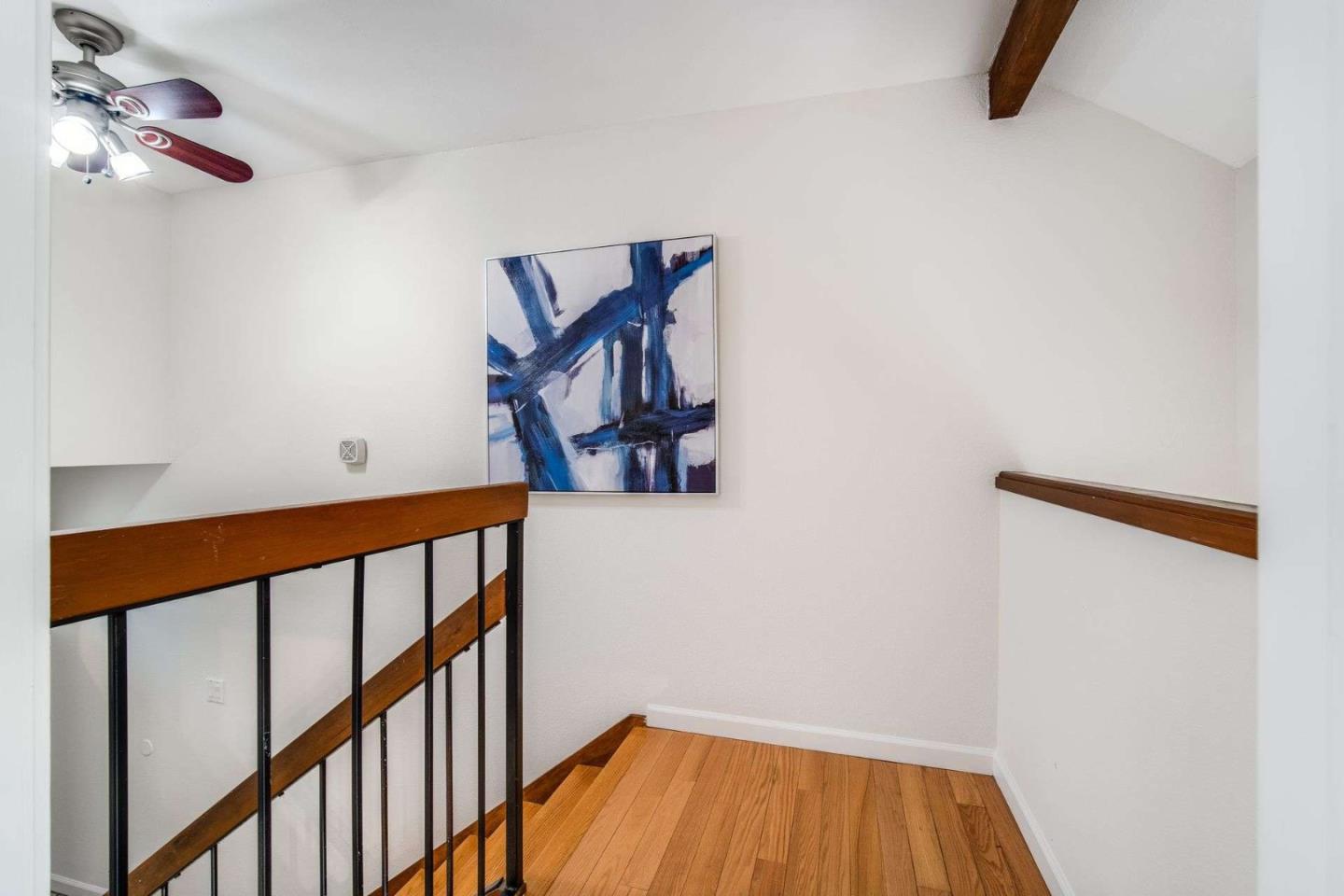 374 Innisfree DR