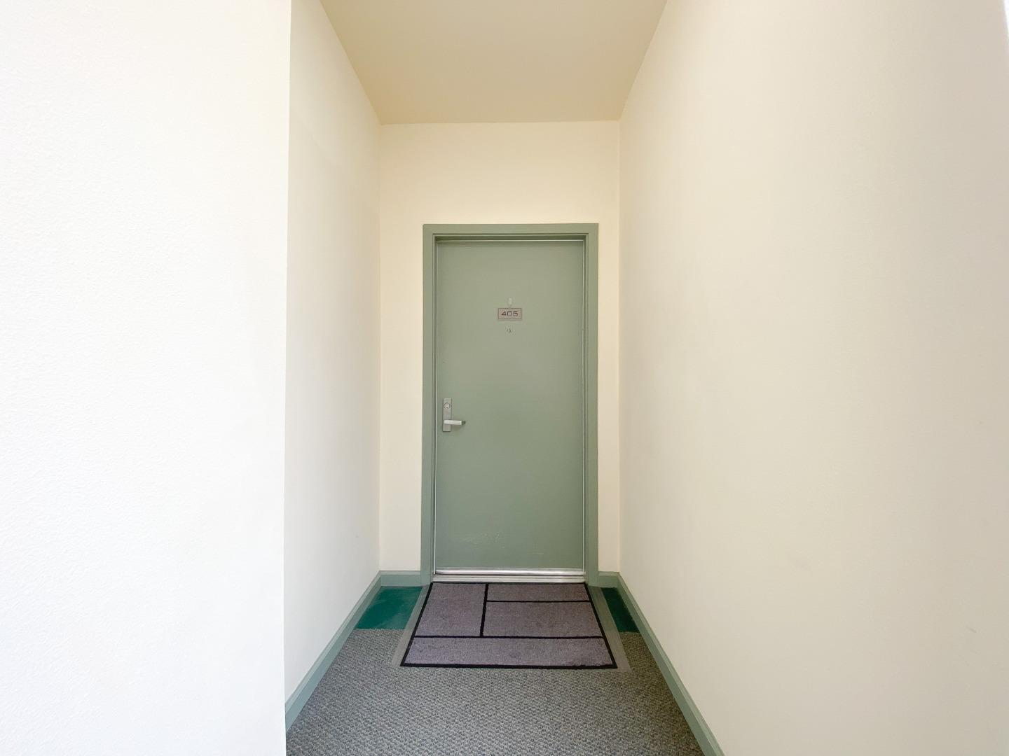 5810 Mission ST 405