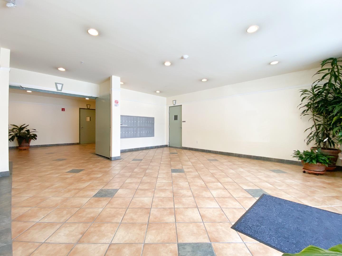 5810 Mission ST 405