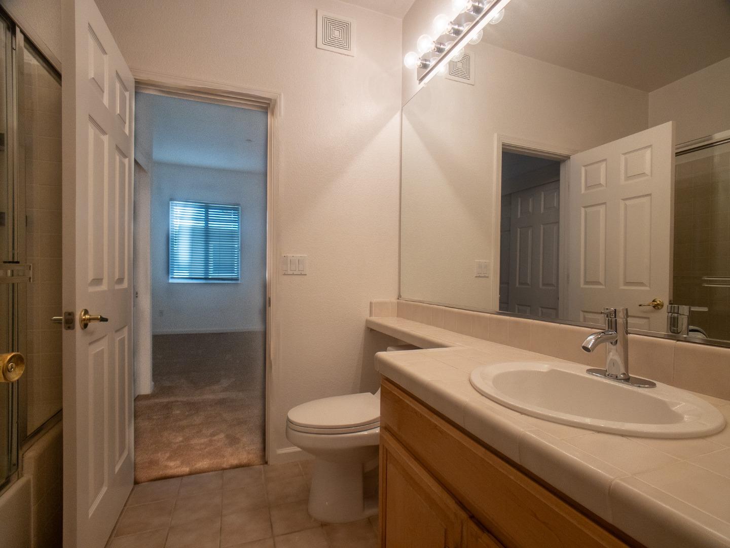 131 Golden Eagle LN
