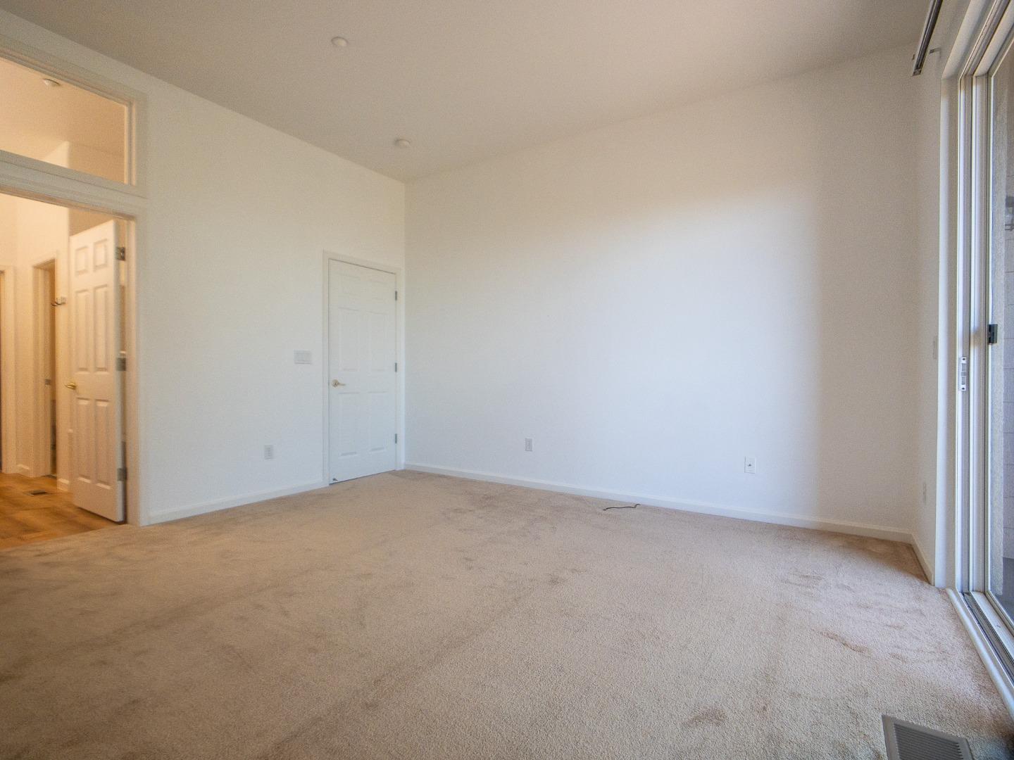 131 Golden Eagle LN