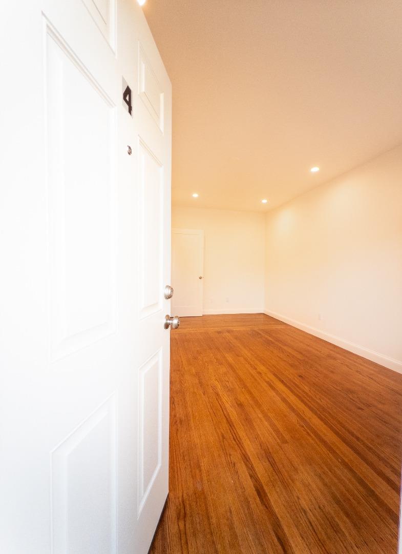 410 Spruce AVE 4
