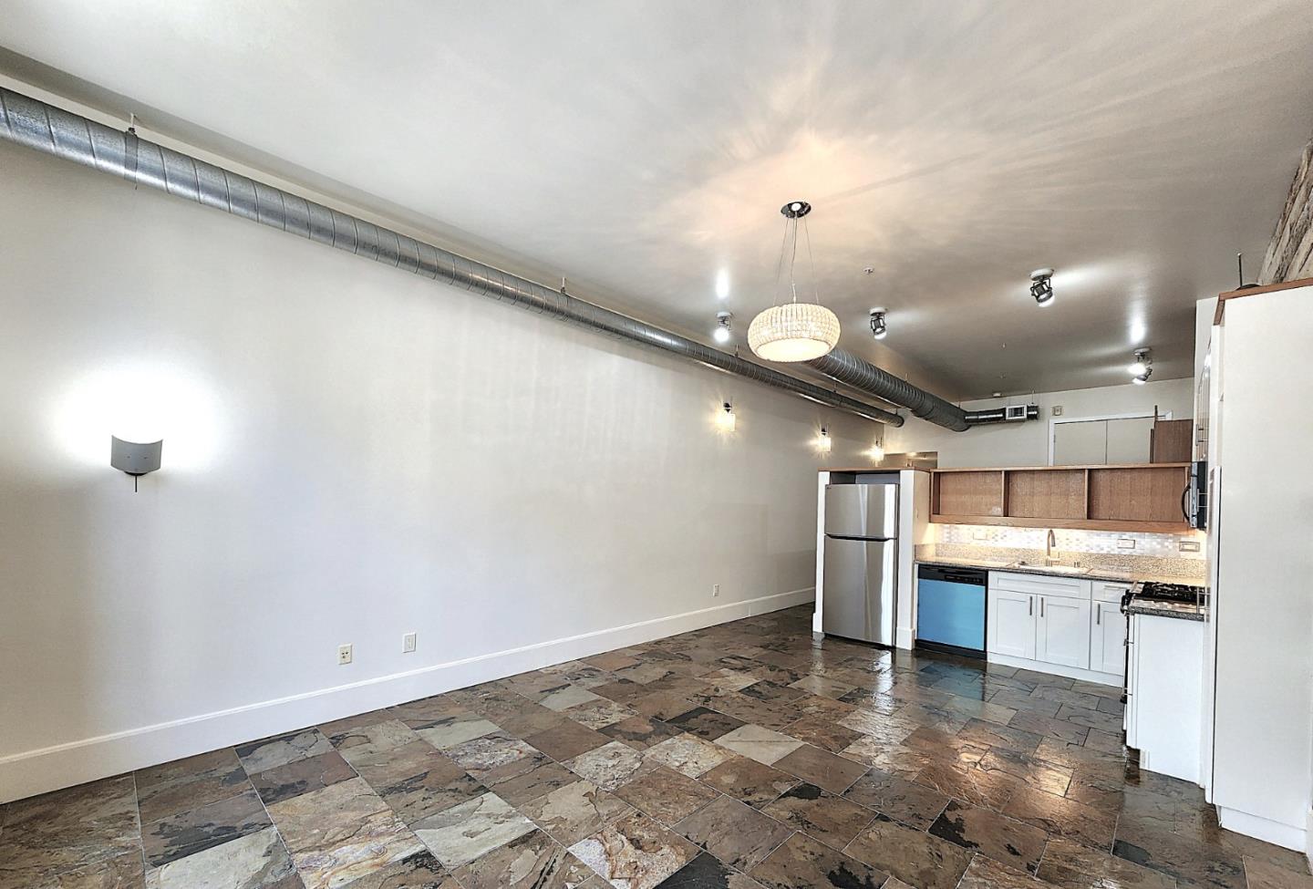 334 Santana Row 247