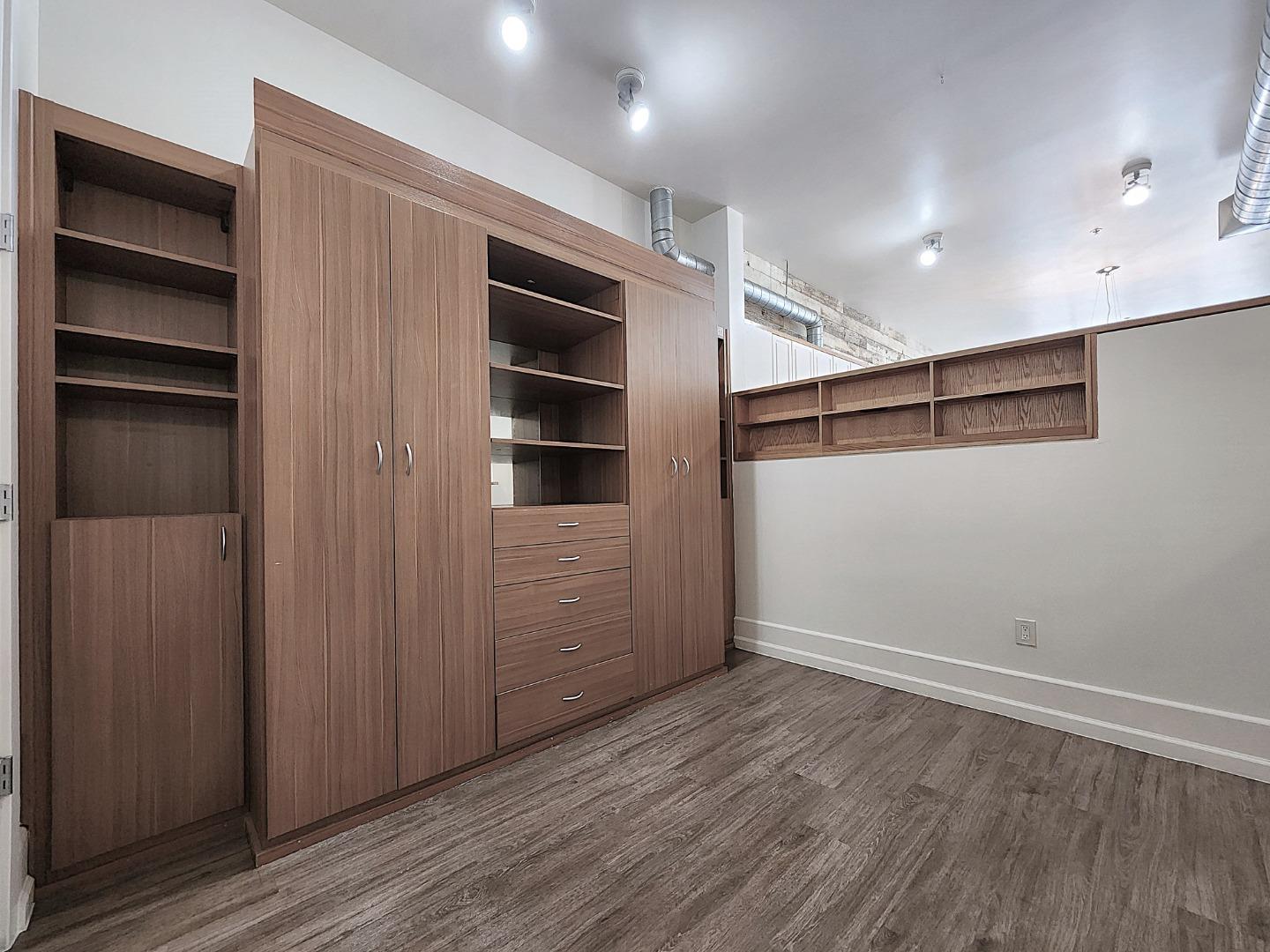 334 Santana Row 247