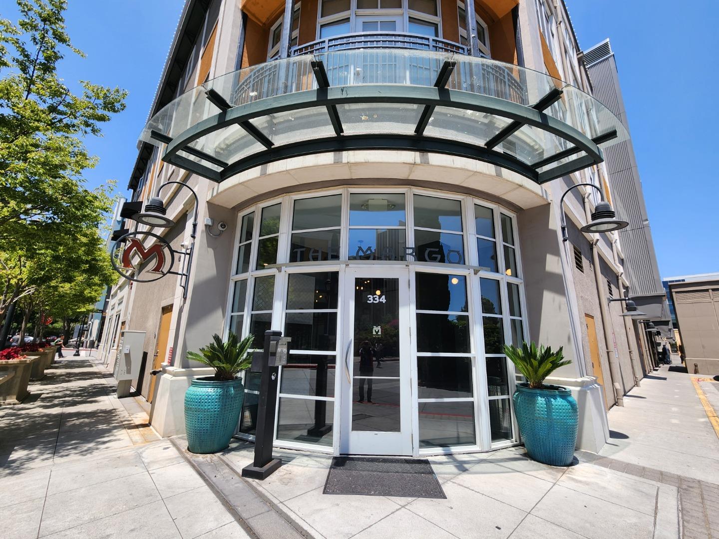 334 Santana Row 242
