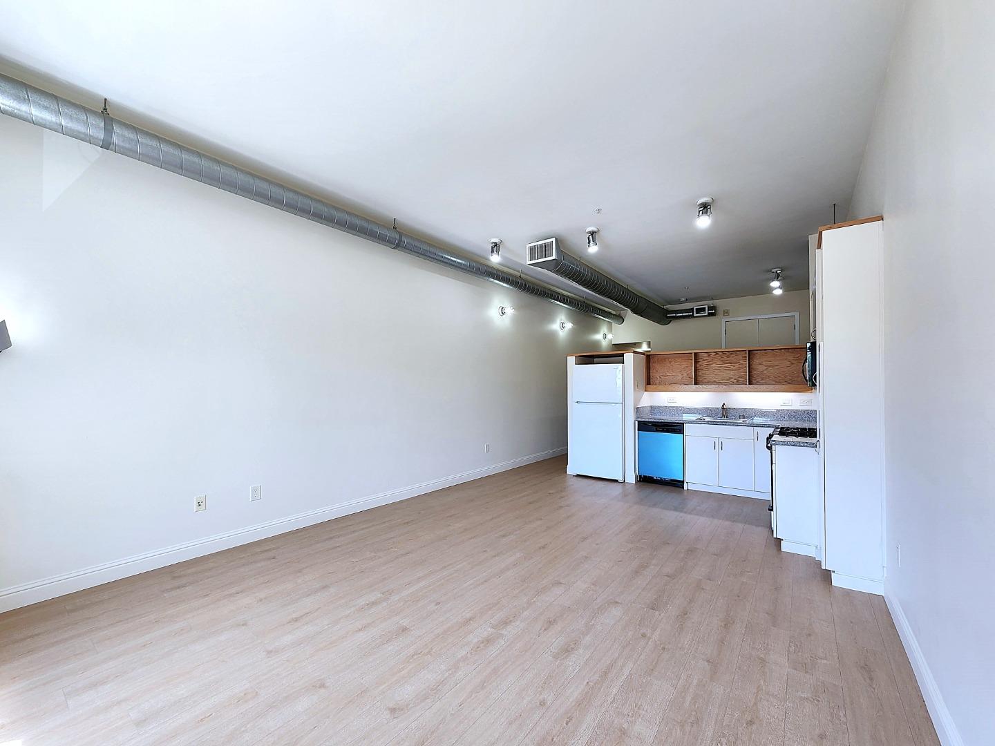 334 Santana Row 242