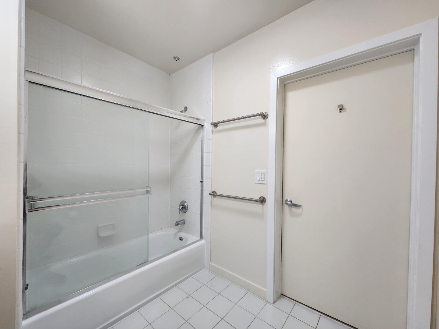 334 Santana Row 242