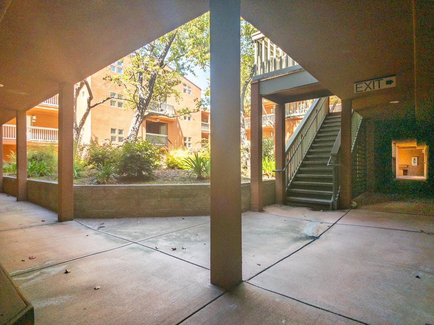 2425 South Norfolk Street 106