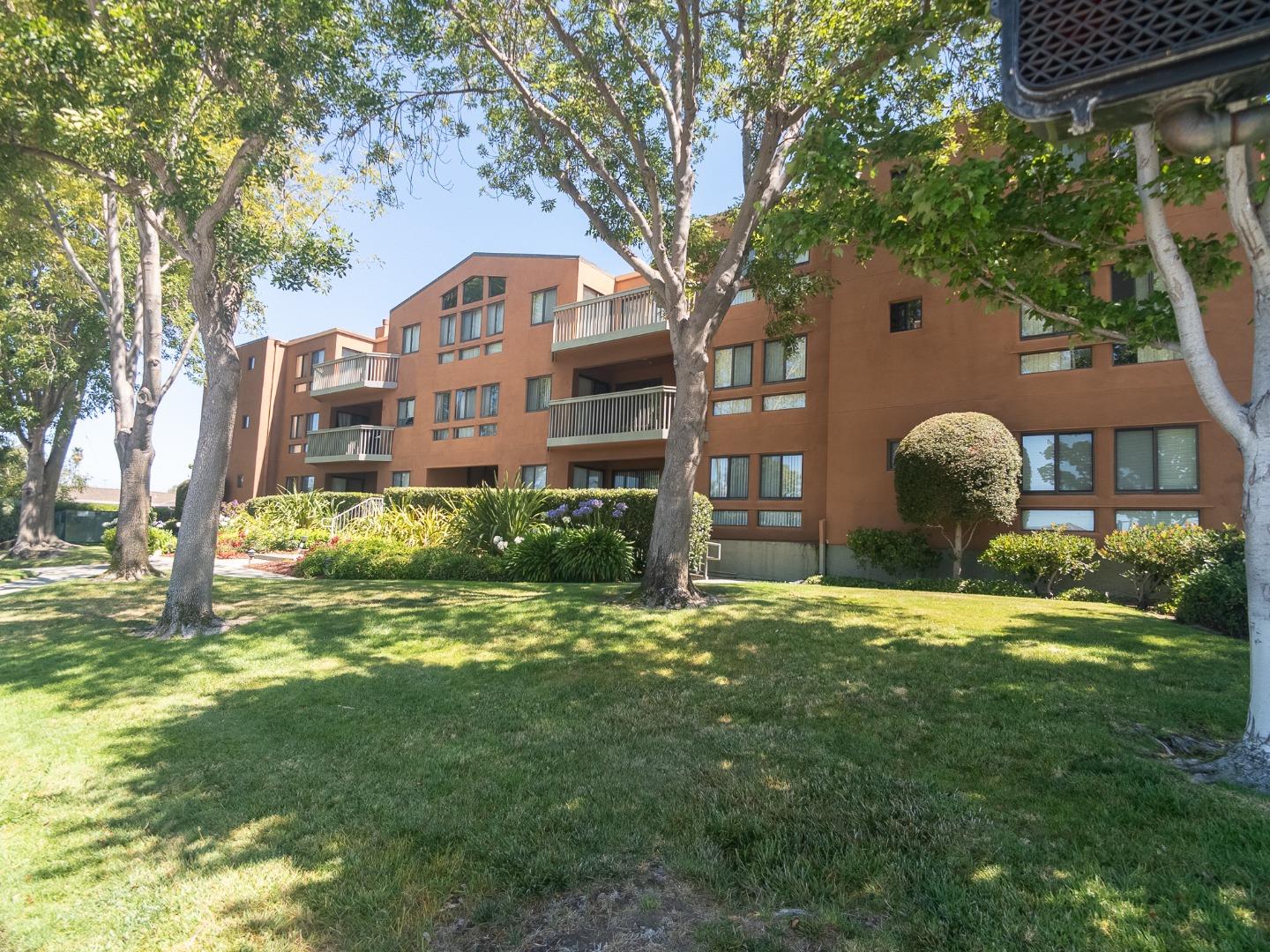 2425 South Norfolk Street 106