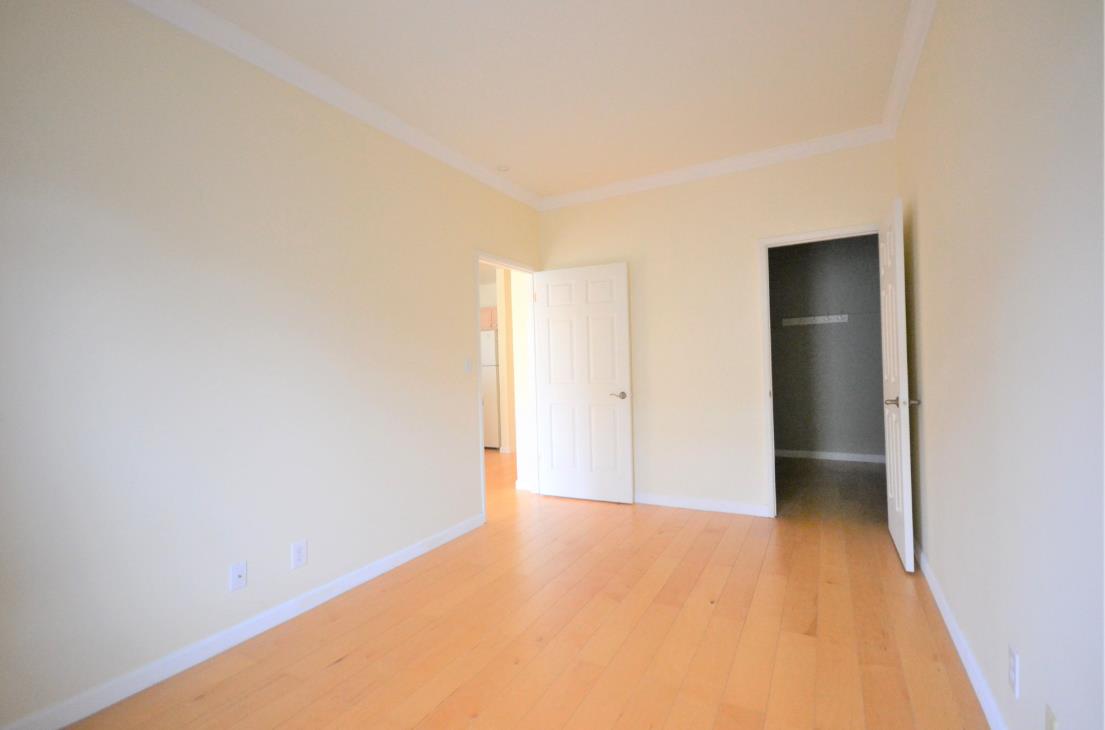 1921 Jefferson Street 204