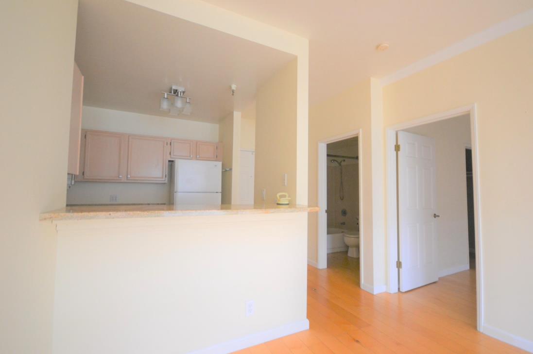 1921 Jefferson Street 204