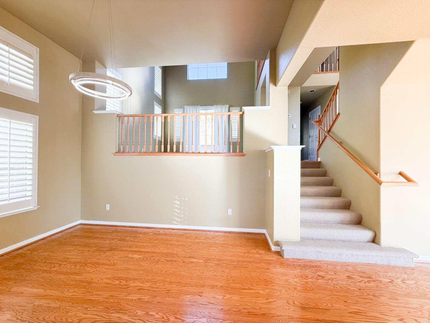 15 Parkridge Circle