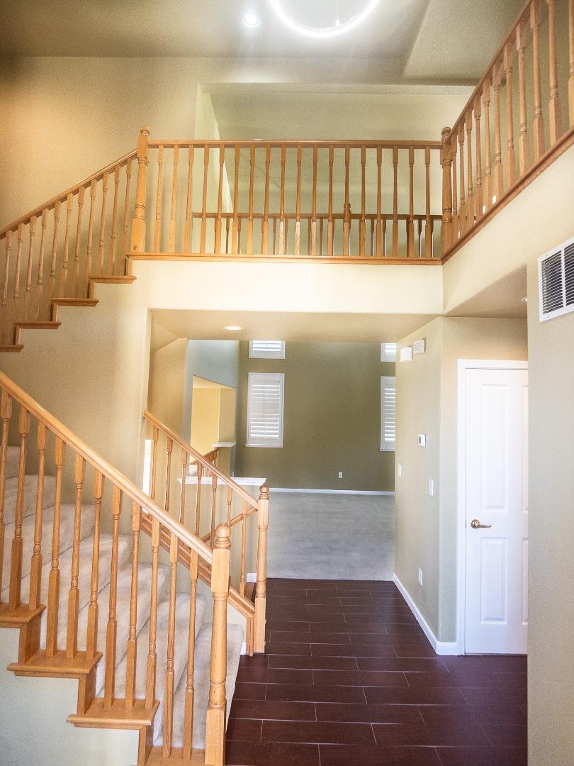 15 Parkridge Circle