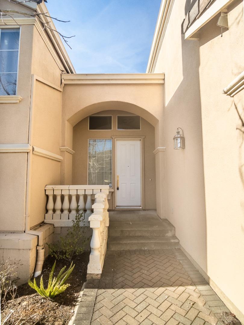 15 Parkridge Circle