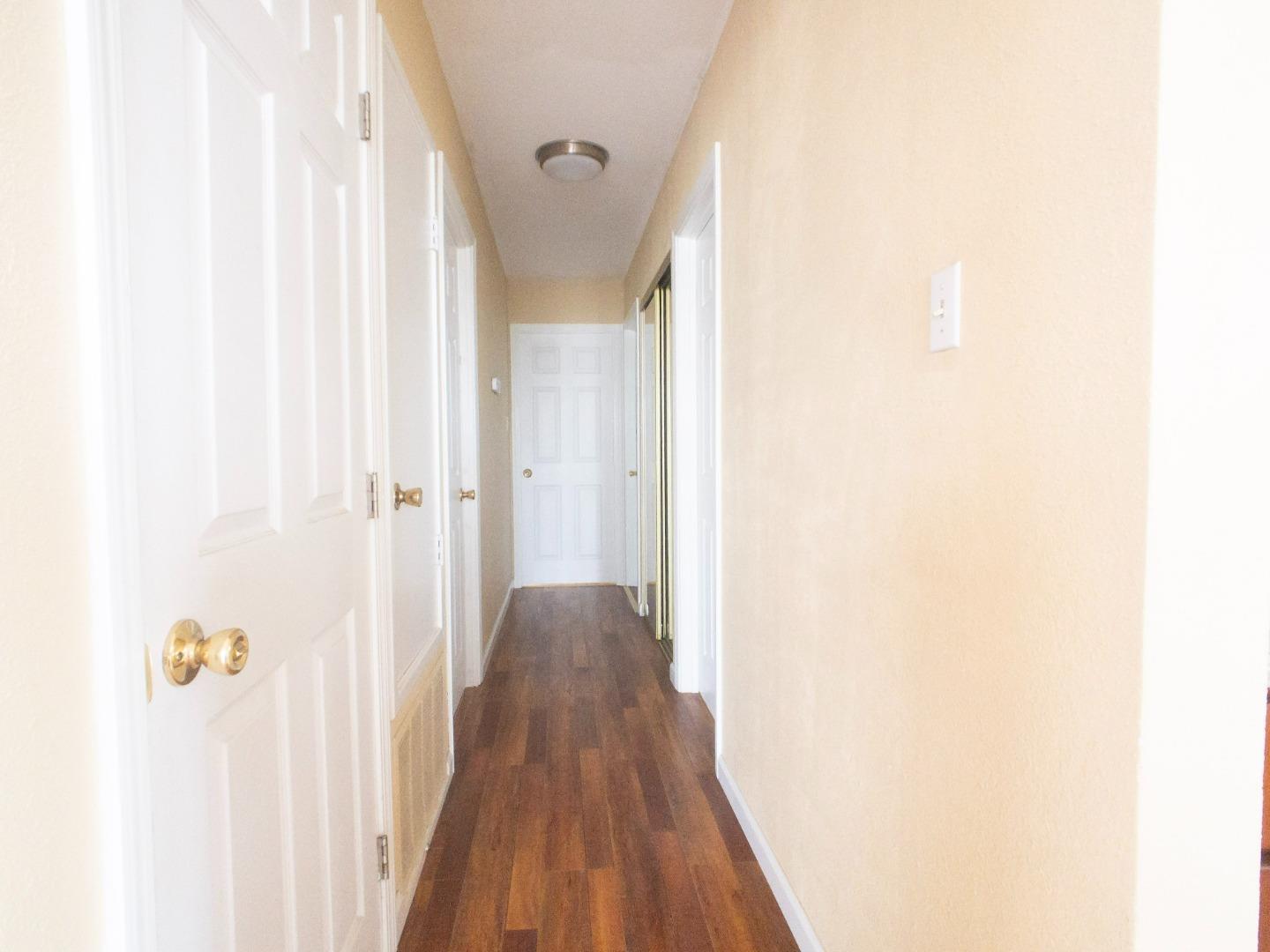 1215 Skyline Drive