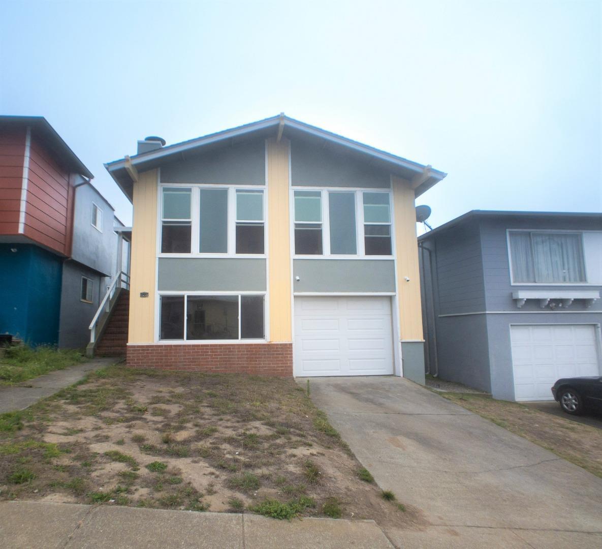 1215 Skyline Drive