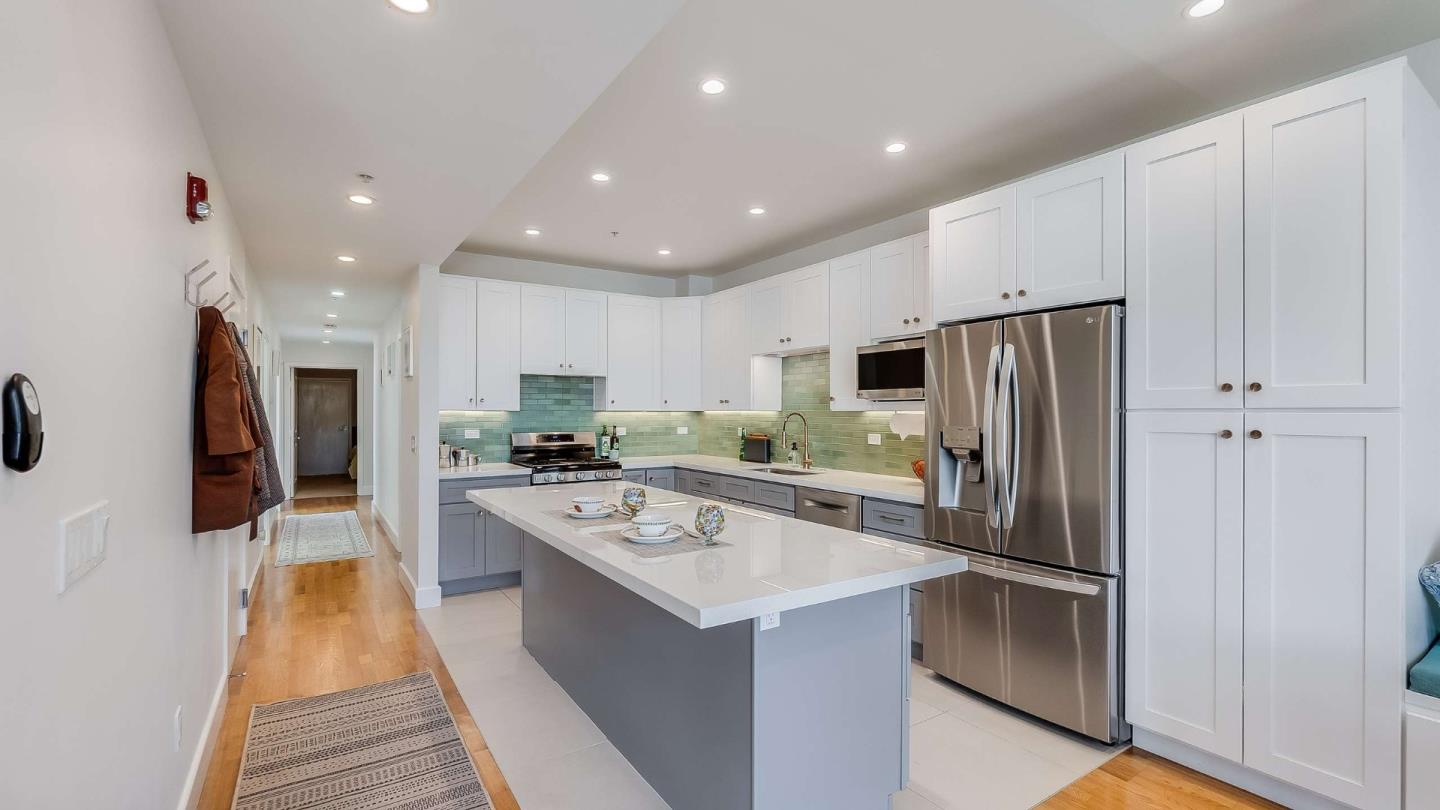 275 9th Street 3