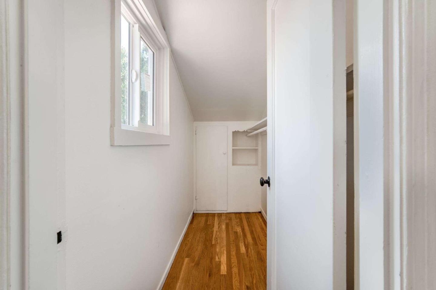 1305 Walnut ST
