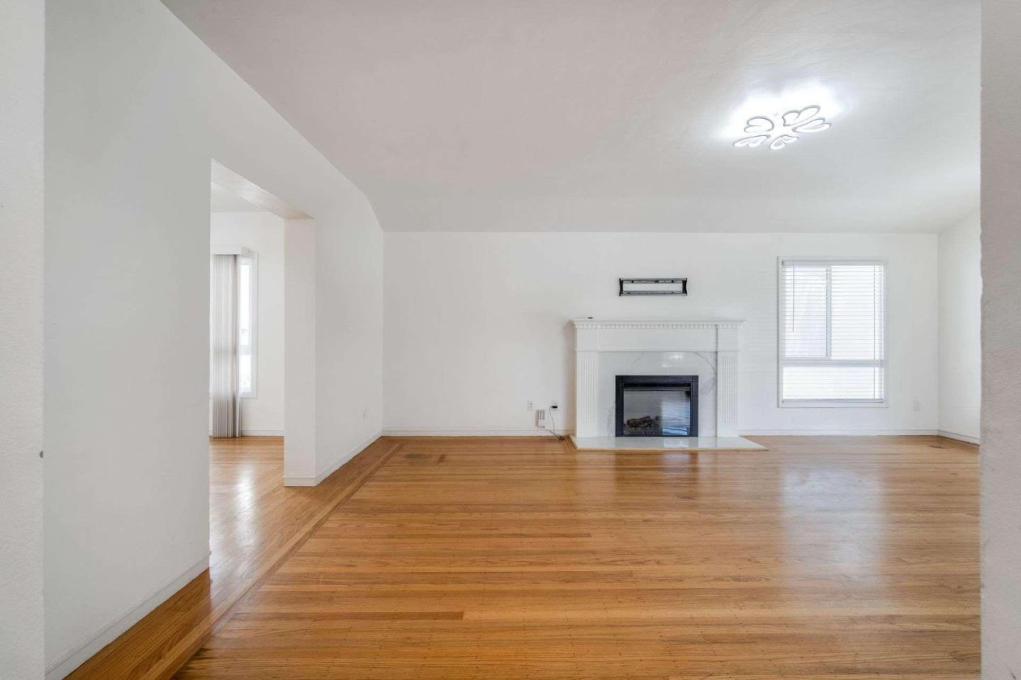 1305 Walnut ST