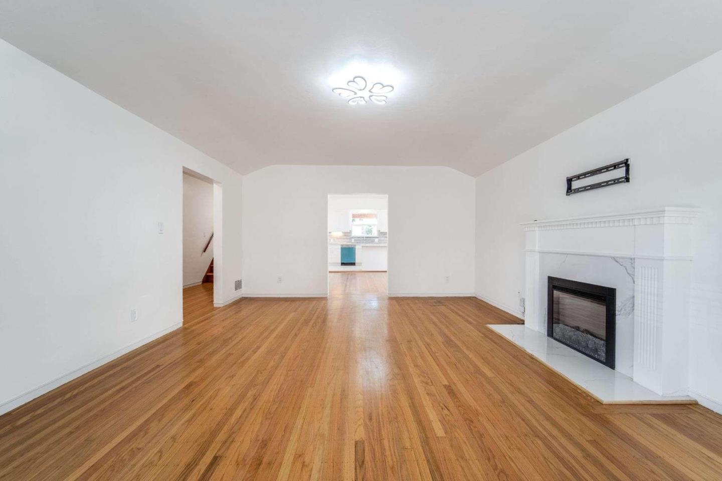 1305 Walnut ST