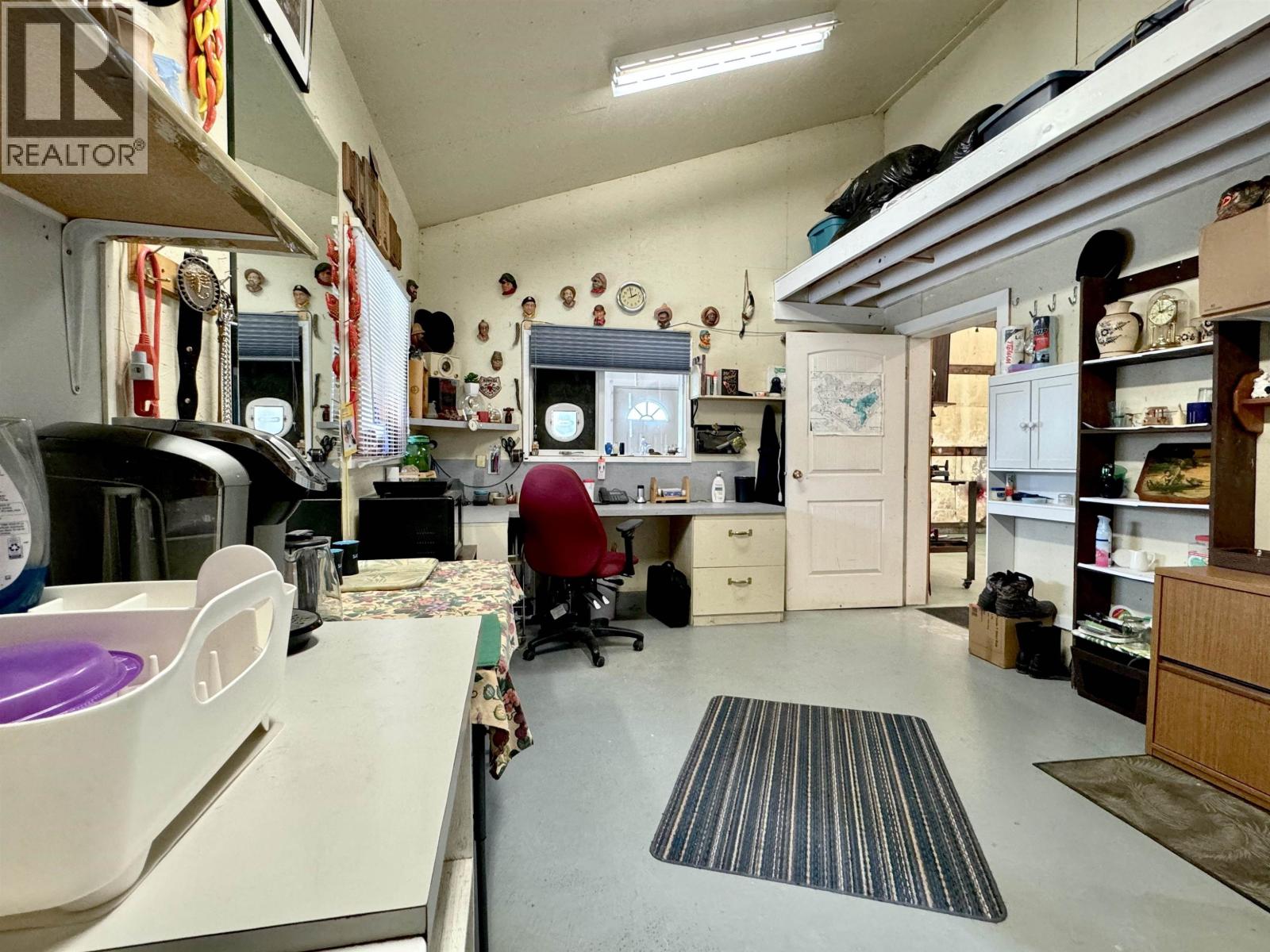 7028 N NETHERLAND ROAD