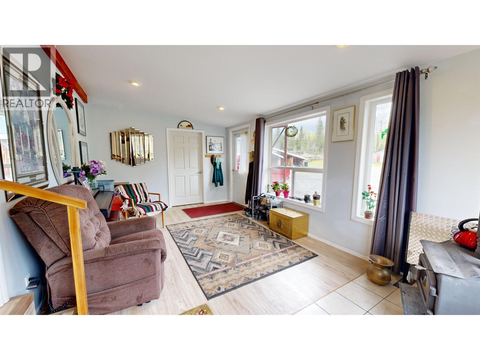 7028 N NETHERLAND ROAD