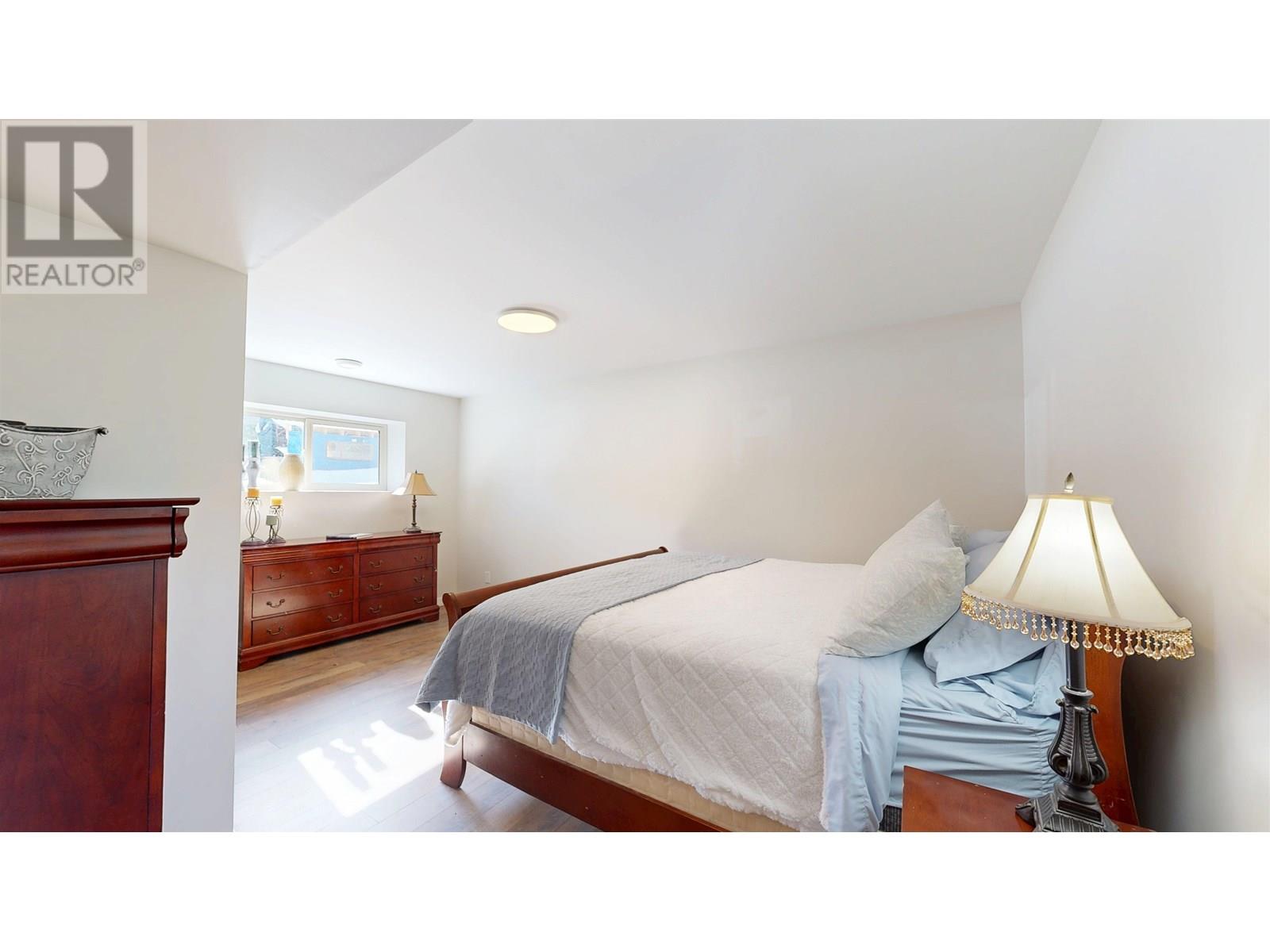 2199 EAGLE CREEK ROAD