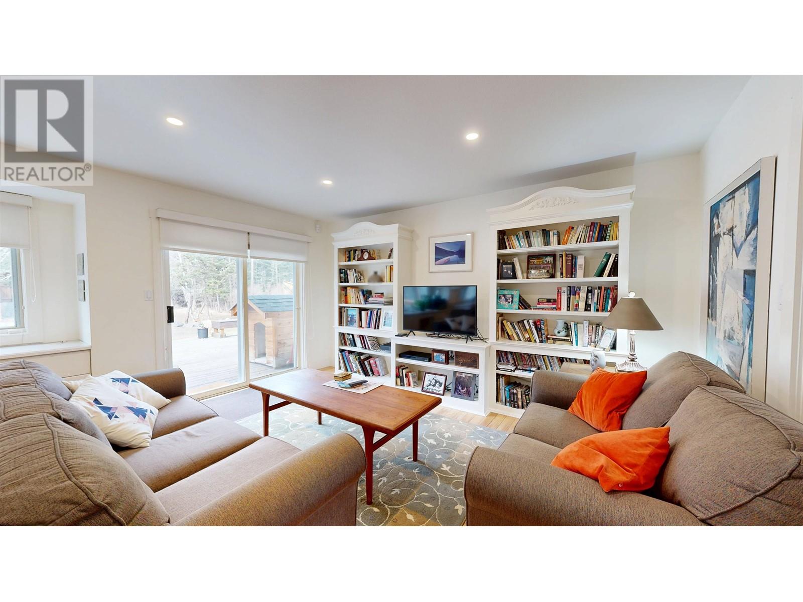 5377 KALLUM DRIVE