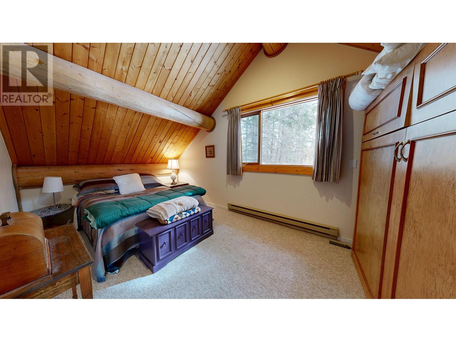 8494 GERALD CRESCENT