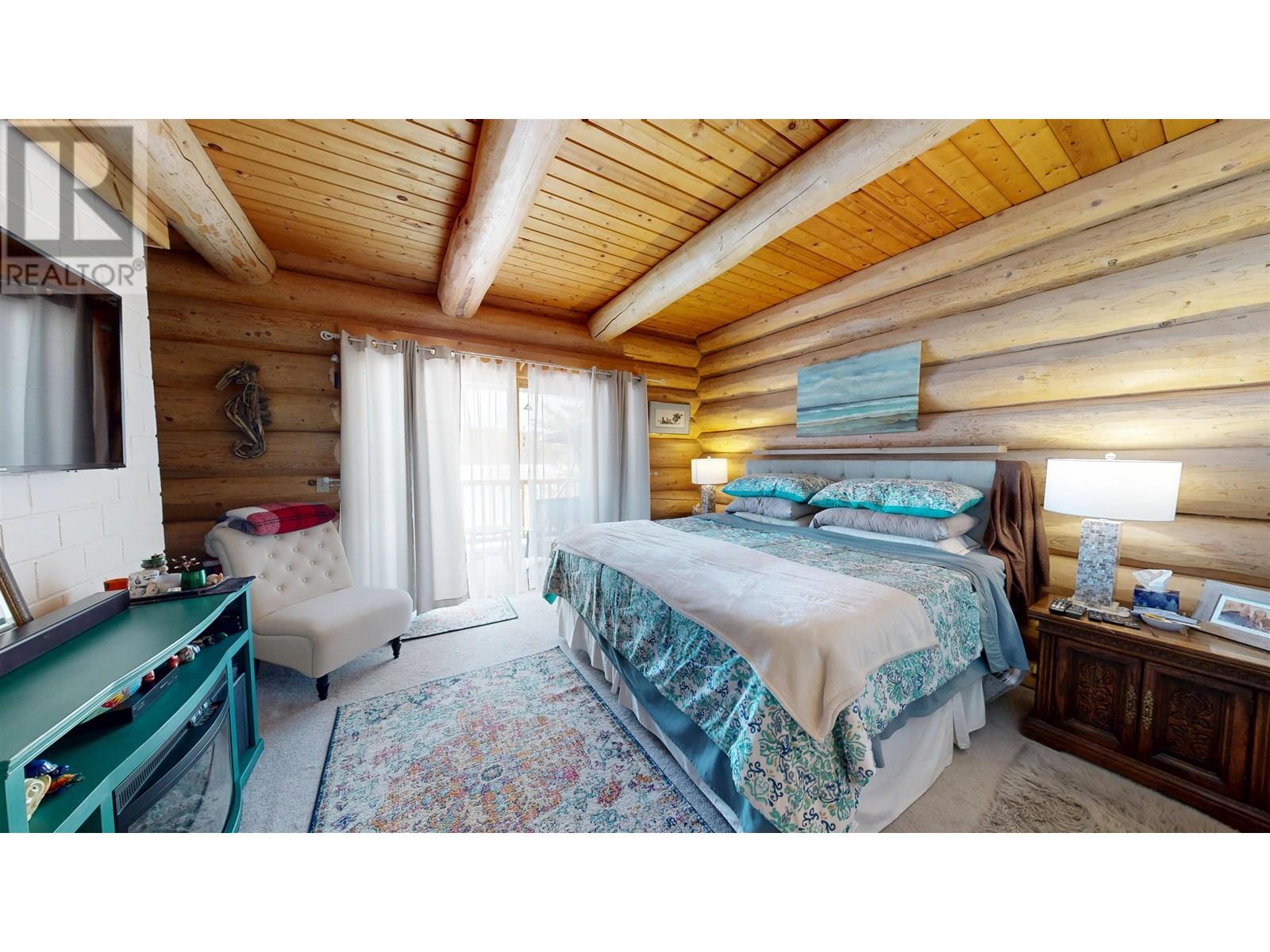 8494 GERALD CRESCENT