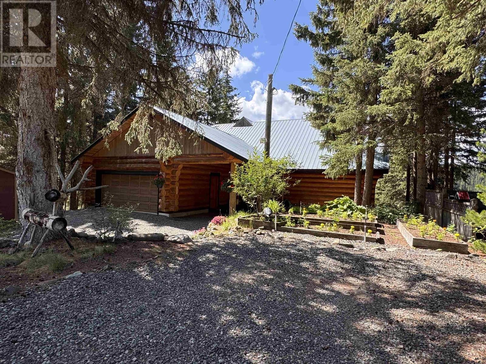 8494 GERALD CRESCENT