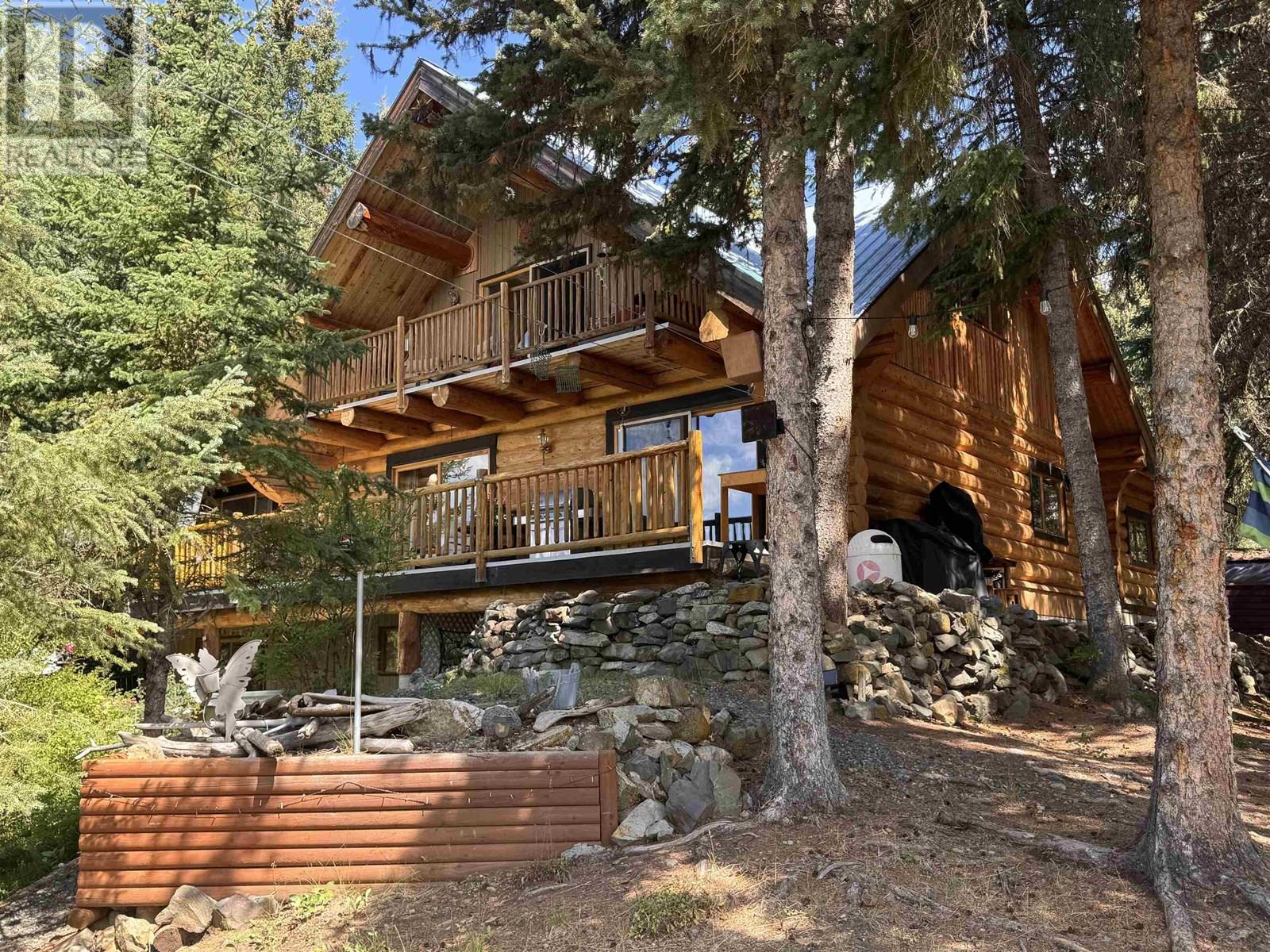 8494 GERALD CRESCENT