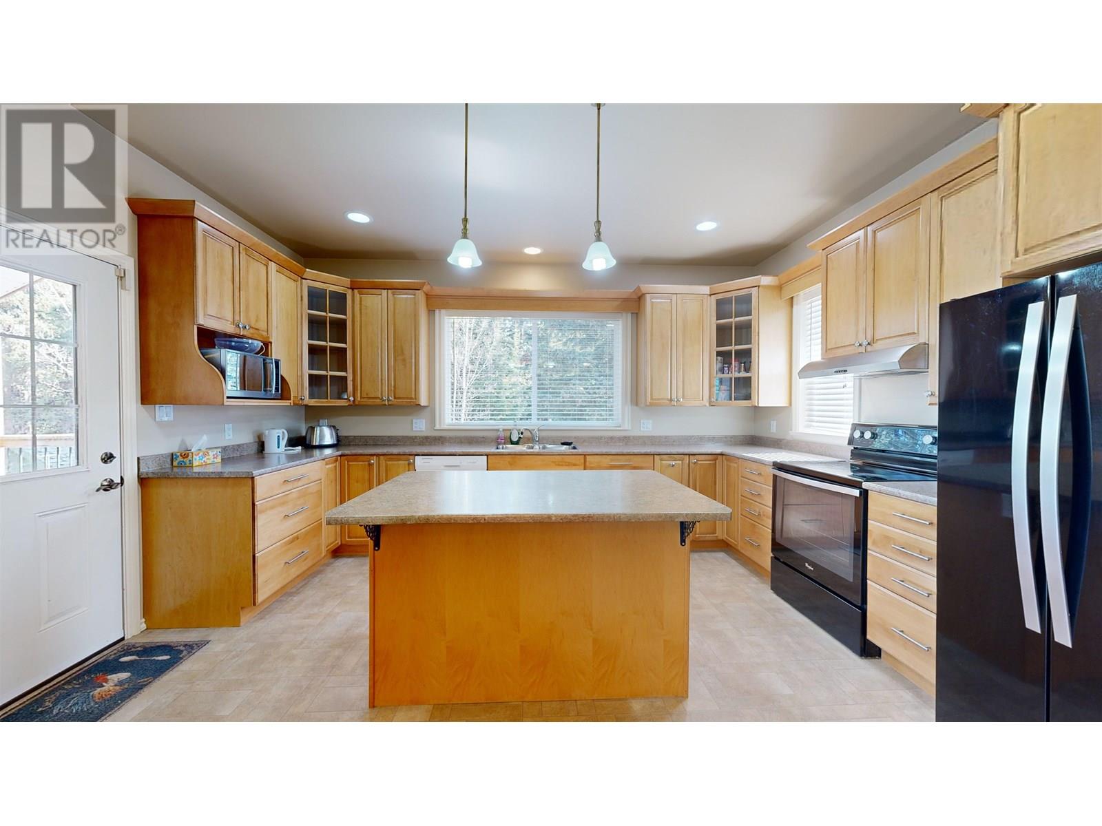 6399 MOOSE POINT DRIVE