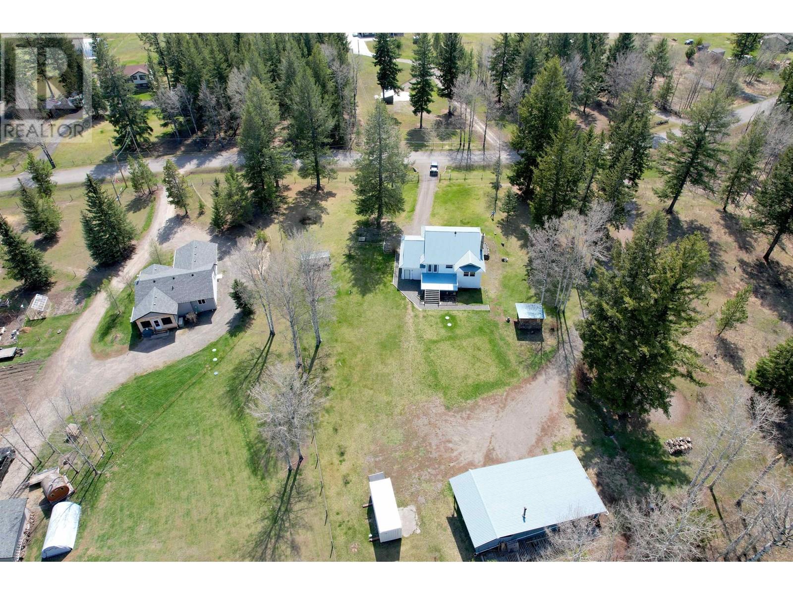 5571 LAKESIDE COURT