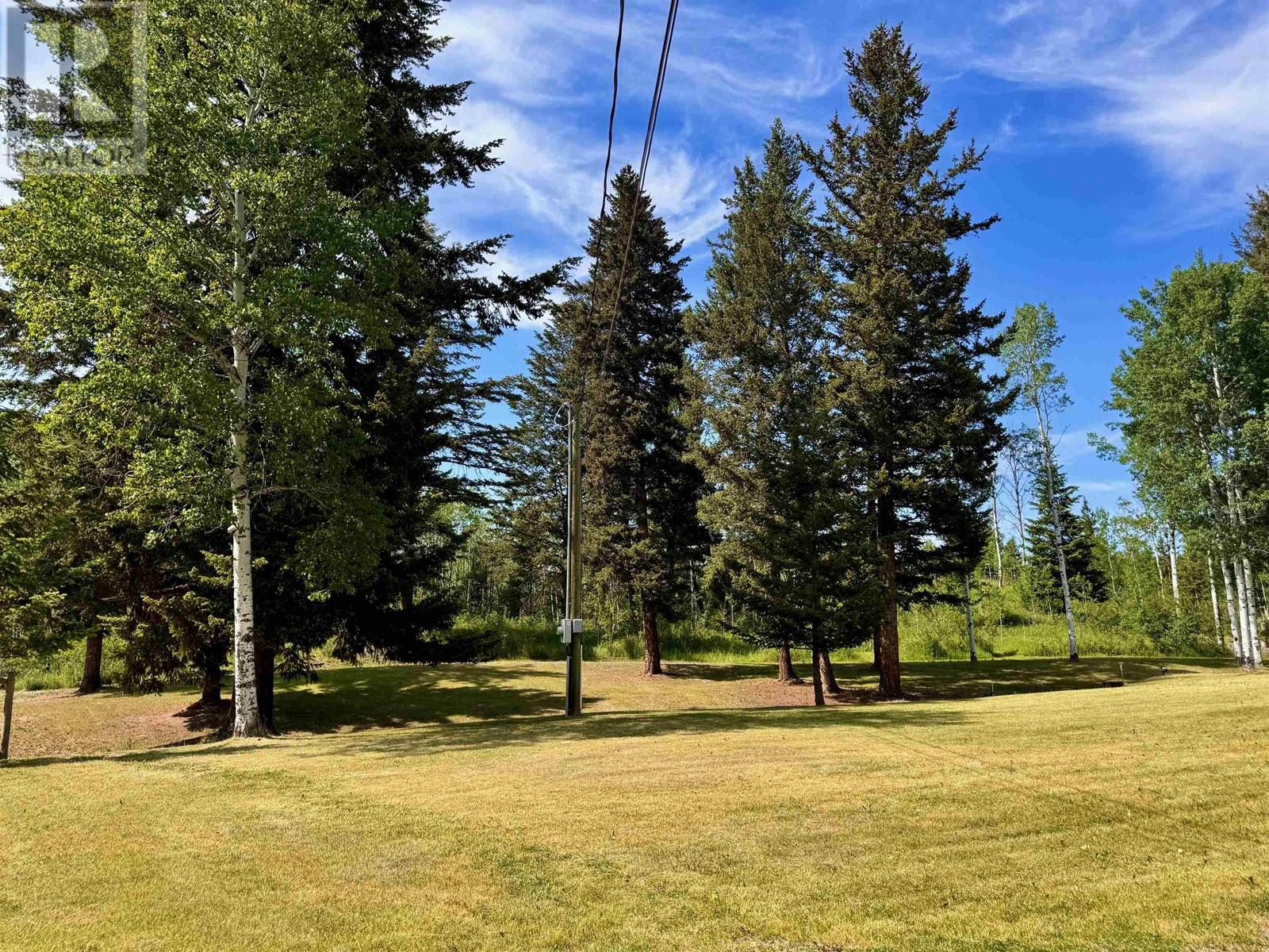 5571 LAKESIDE COURT