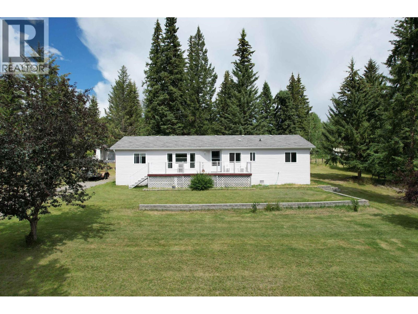 6089 LAKESHORE DRIVE